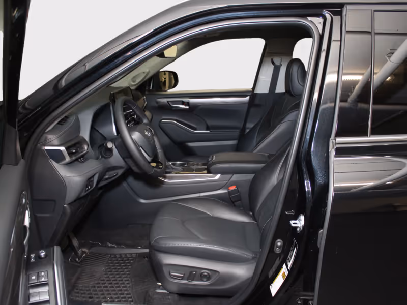 2024 Toyota Highlander Hybrid Limited