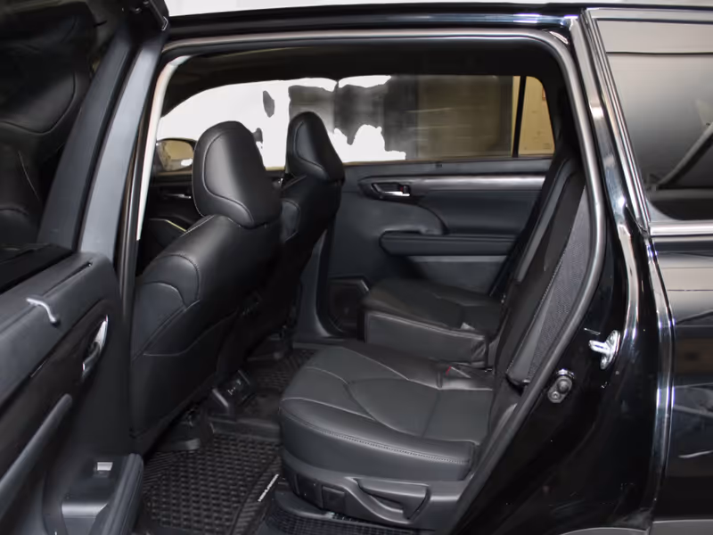 2024 Toyota Highlander Hybrid Limited