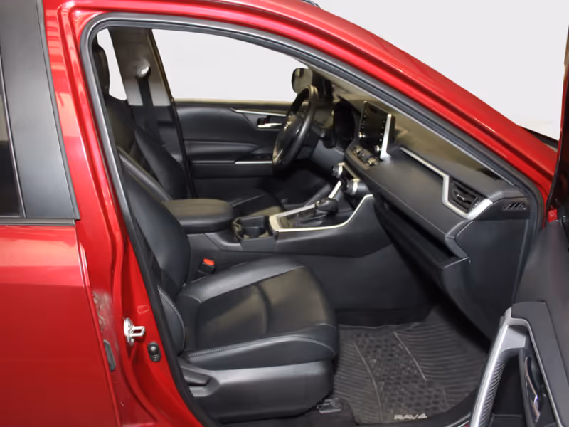 2020 Toyota RAV4 XLE AWD