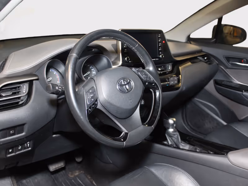 2020 Toyota C-HR LE