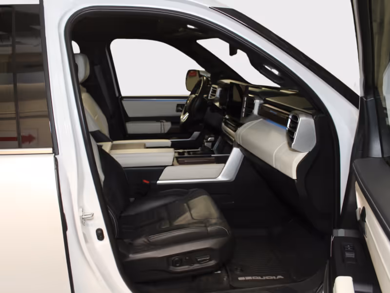 2023 Toyota Sequoia SR5