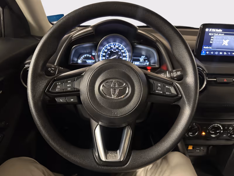 2020 Toyota Yaris Hatchback LE
